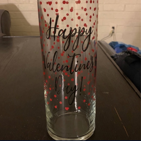 “Happy Valentine’s Day” Vase - Picture 2 of 2